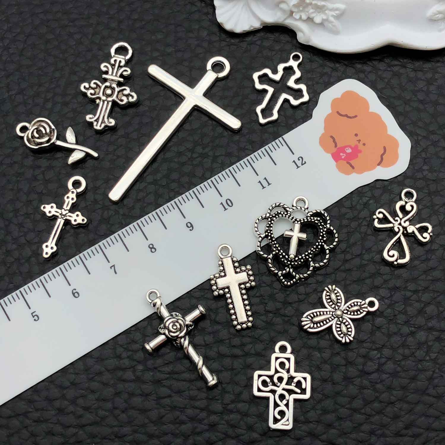52pcs Assorted Cross Pendants  – Jewelry Making Degree recenzja i cena