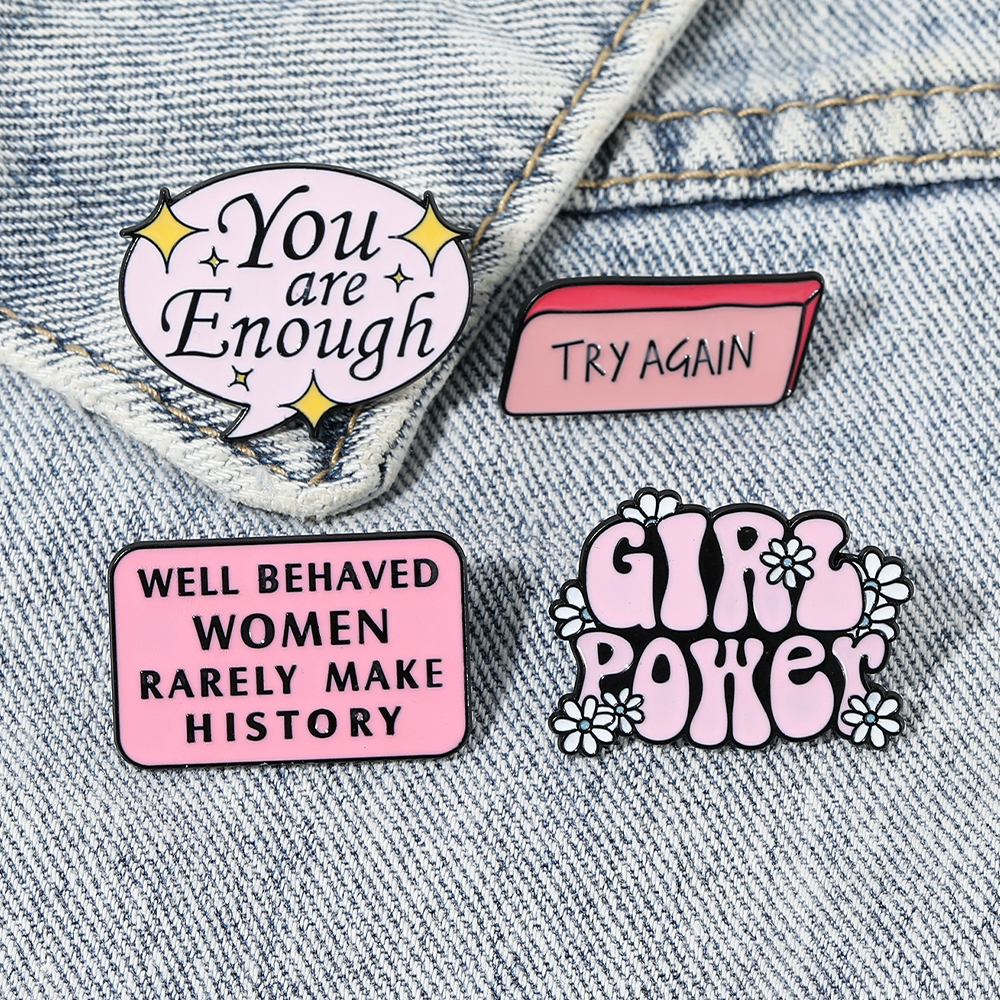 Pink Well Behaved Women Rarely – Jewelry Making History recenzja i cena