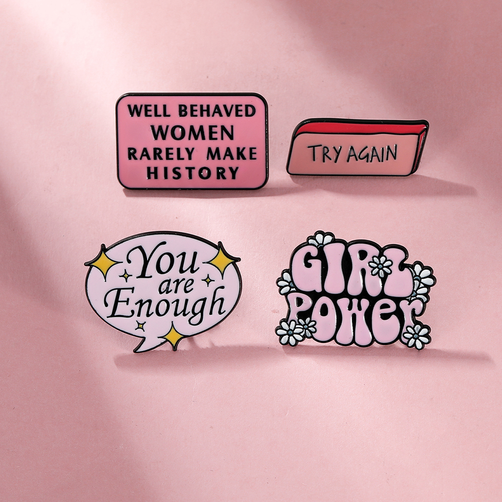 Pink Well Behaved Women Rarely – Jewelry Making History recenzja i cena