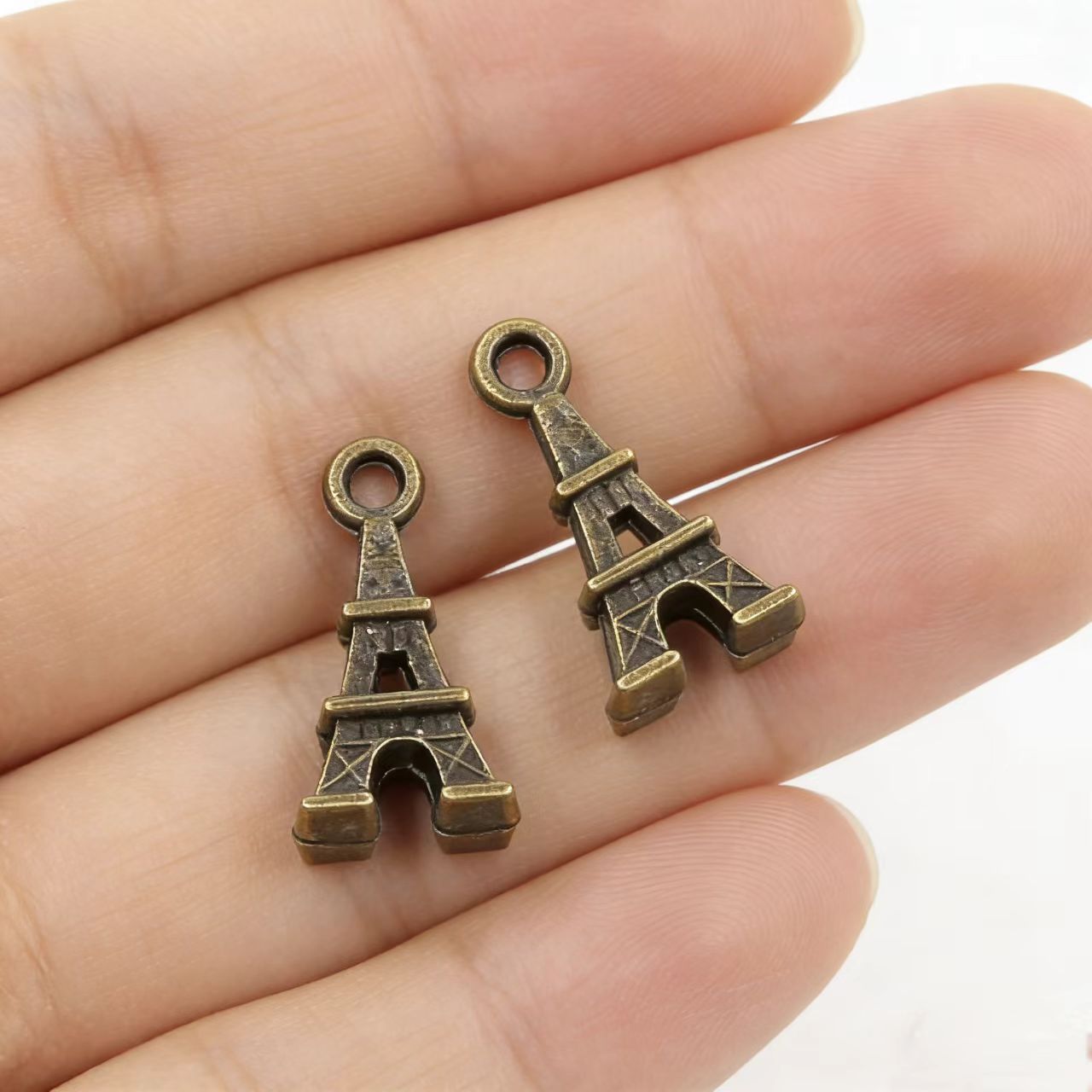30Pcs/Lot Charms Eiffel Tower  – Jewelry Making Paris recenzja i cena