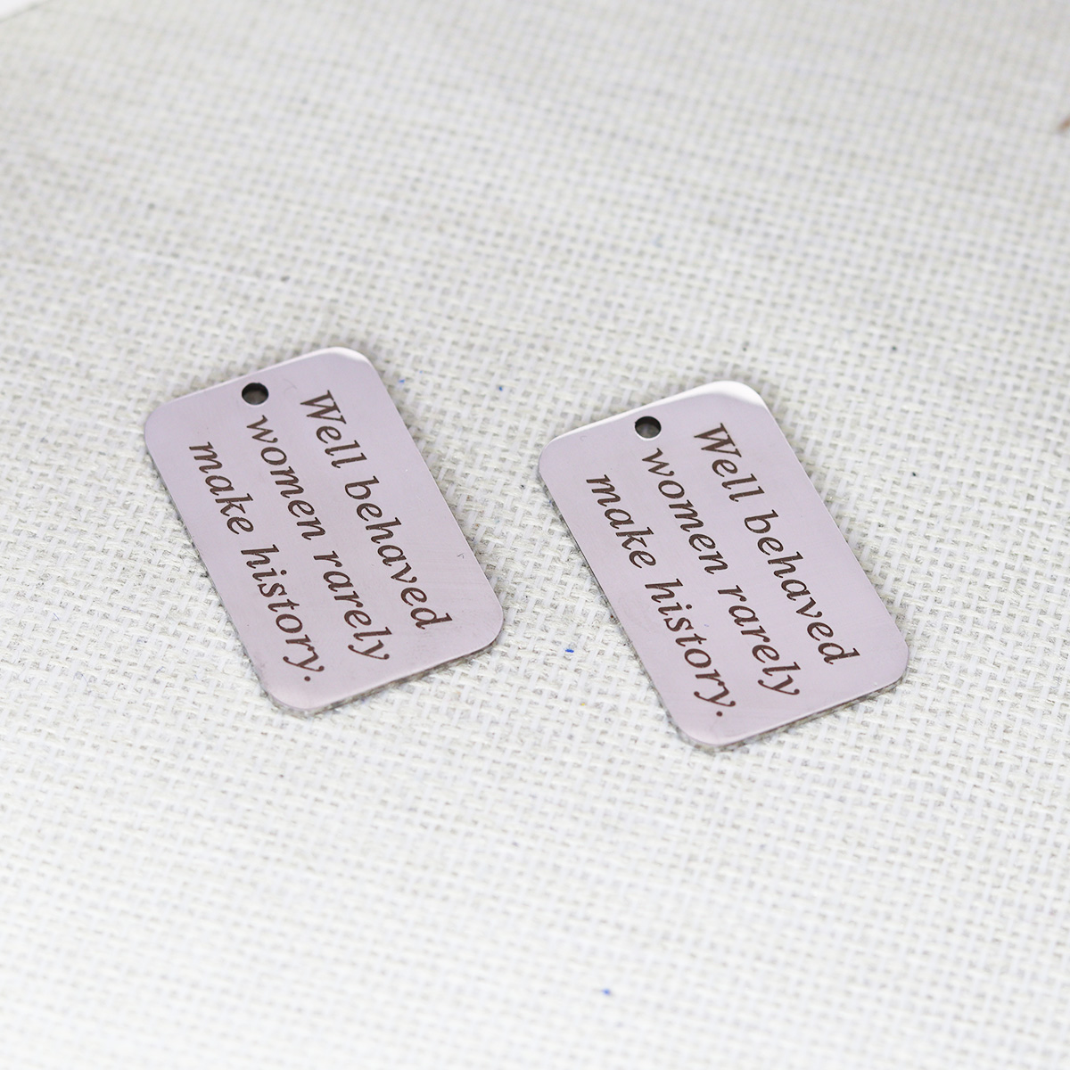 2pcs/Lot Well Behaved Women Ra – Jewelry Making History recenzja i cena